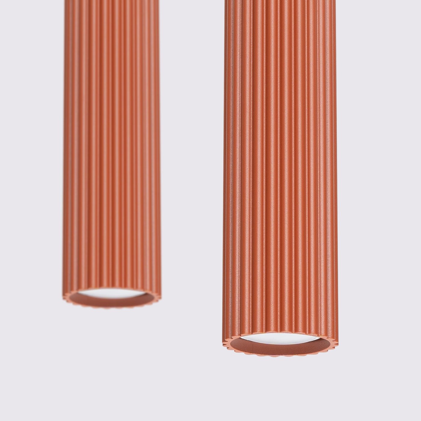 Pendelleuchte "KARBON 2" – Pendelleuchte in Roter Ocker | Dexity Lichtdesign