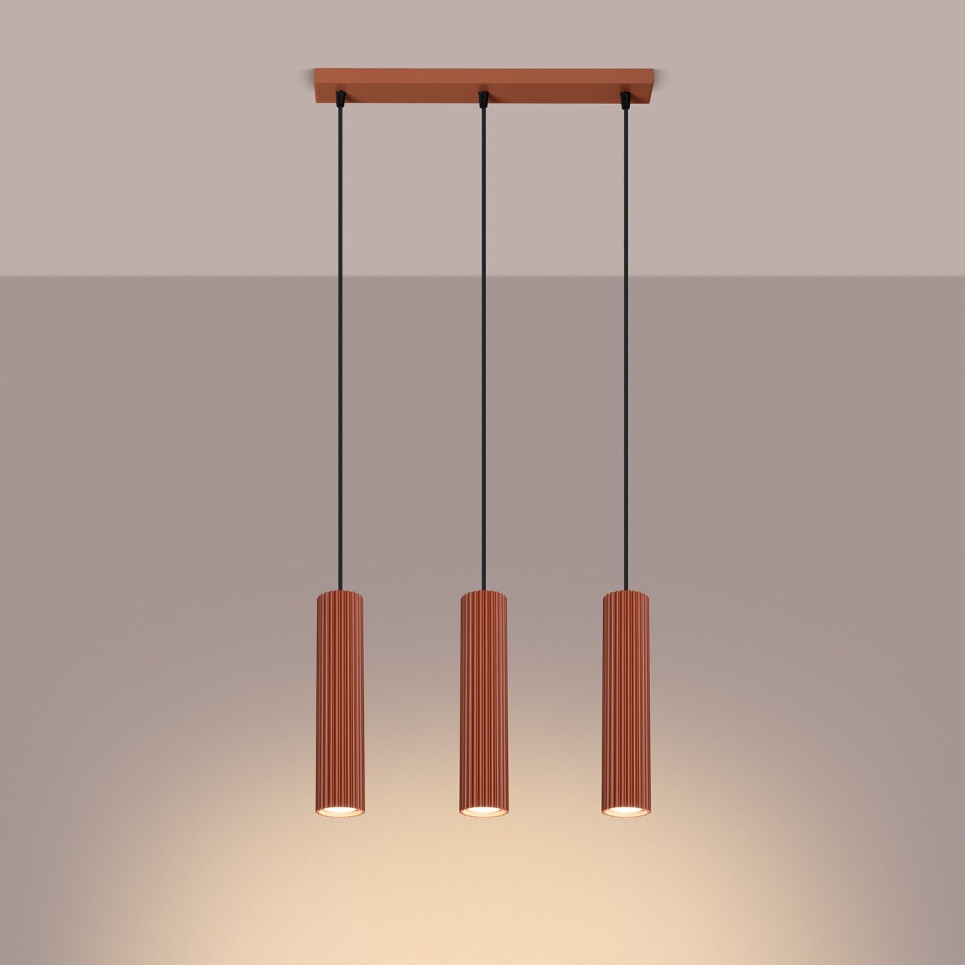 Pendelleuchte "KARBON 3L" – Pendelleuchte in Roter Ocker | Dexity Lichtdesign