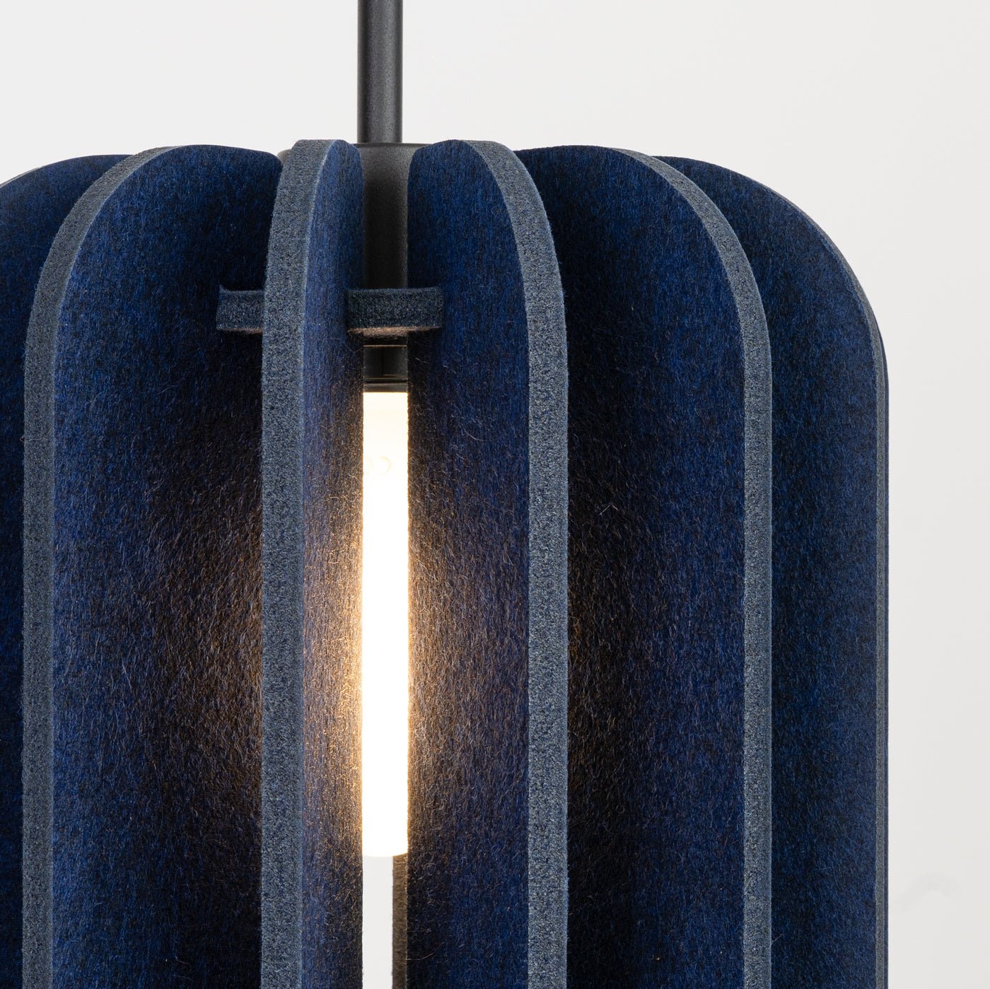 Pendelleuchte "MULA 27" – in Marineblau | Dexity Lichtdesign