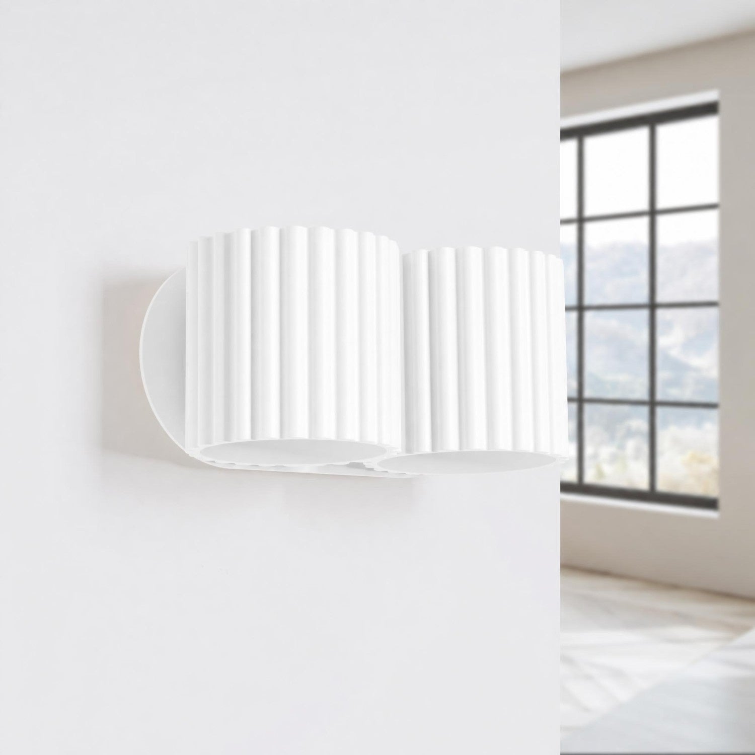 Wandleuchte AURA 2 in Weiß – zwei geriffelte Leuchtenkörper mit Up- & Downlight | Dexity