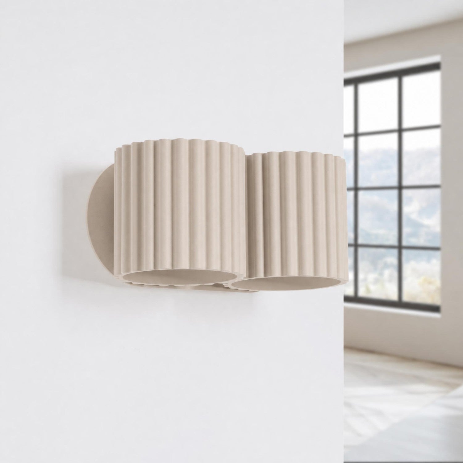 Wandleuchte AURA 2 in Taupe – zwei geriffelte Leuchtenkörper mit Up- & Downlight | Dexity