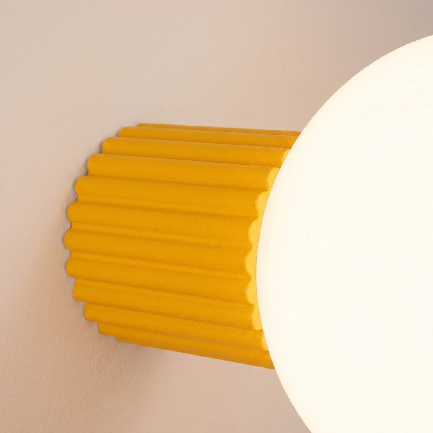 Wandleuchte "HALO" (IP44)