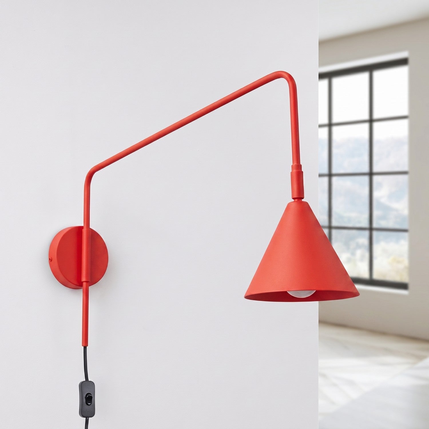Wandleuchte "NOX" mit Stecker und Kabelschalter