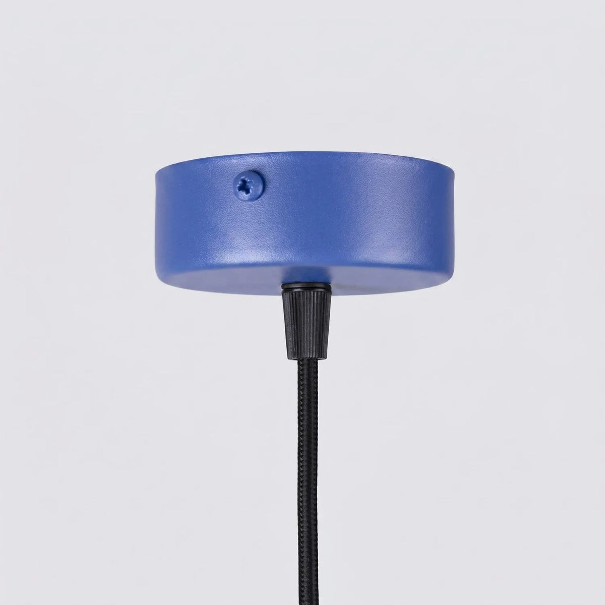 Pendelleuchte "CORA 1" – Pendelleuchten in Ultramarin | Dexity Lichtdesign