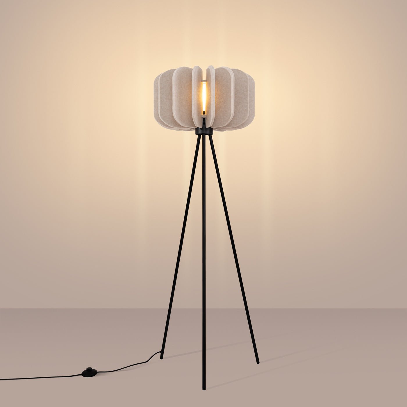 Stehleuchte "MULA 45" – in Beige | Dexity Lichtdesign