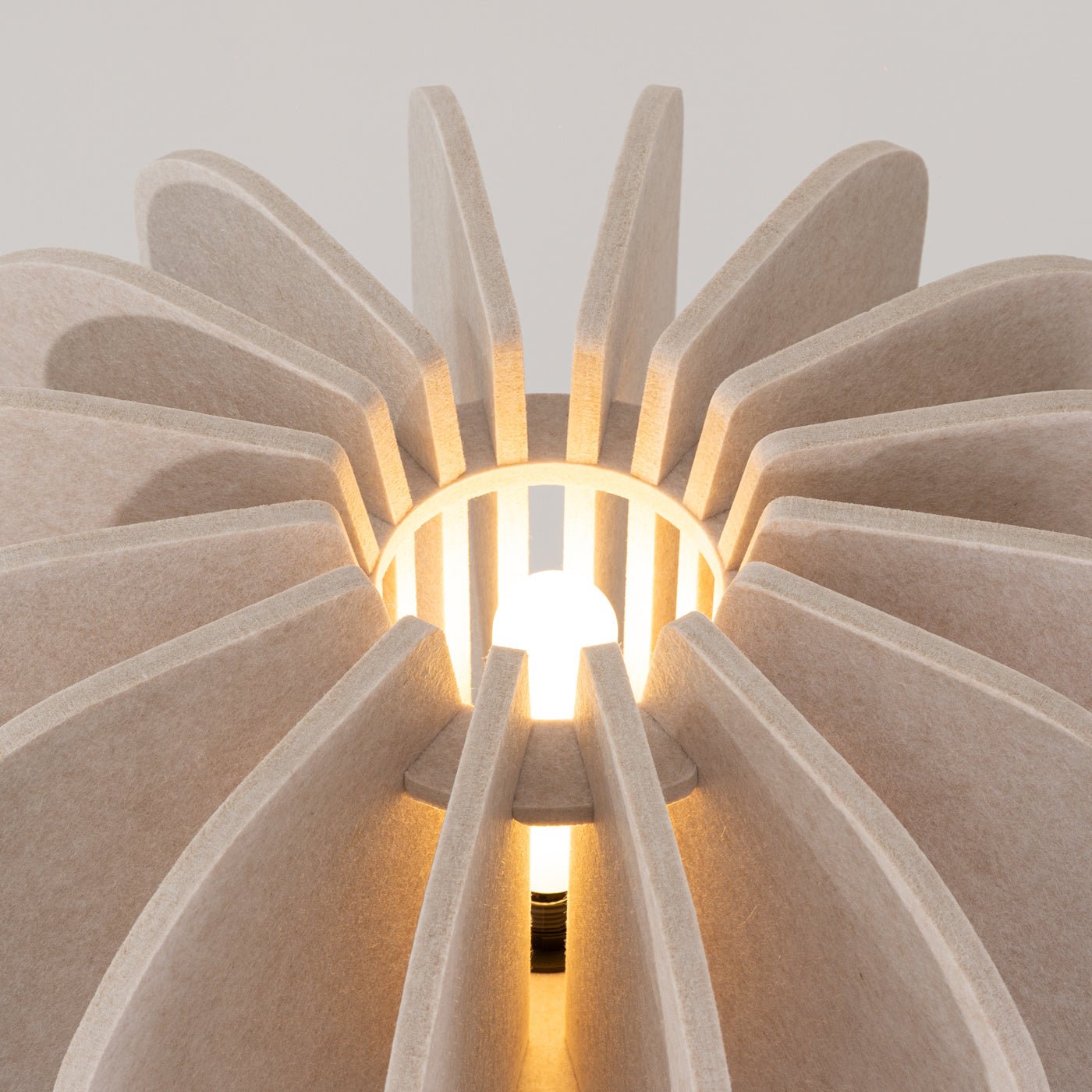 Stehleuchte "MULA 45" – in Beige | Dexity Lichtdesign