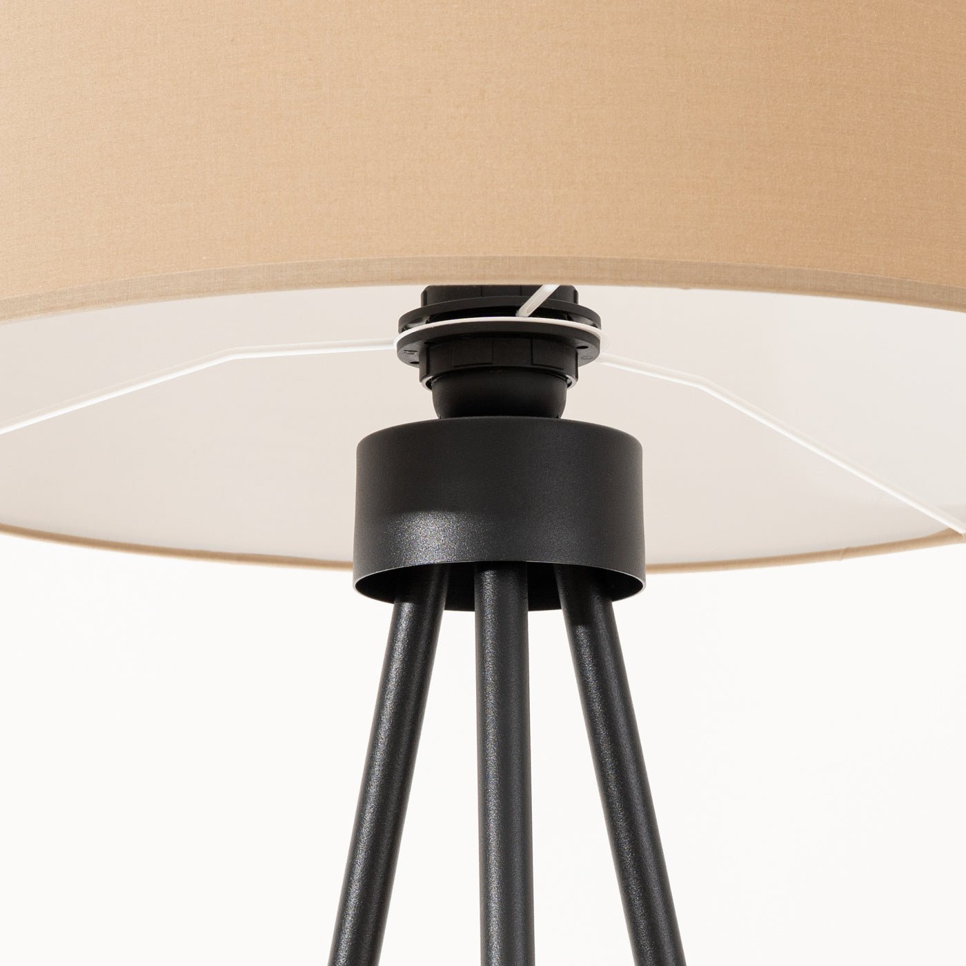 Stehleuchte "NEVIA" – in Beige | Dexity Lichtdesign