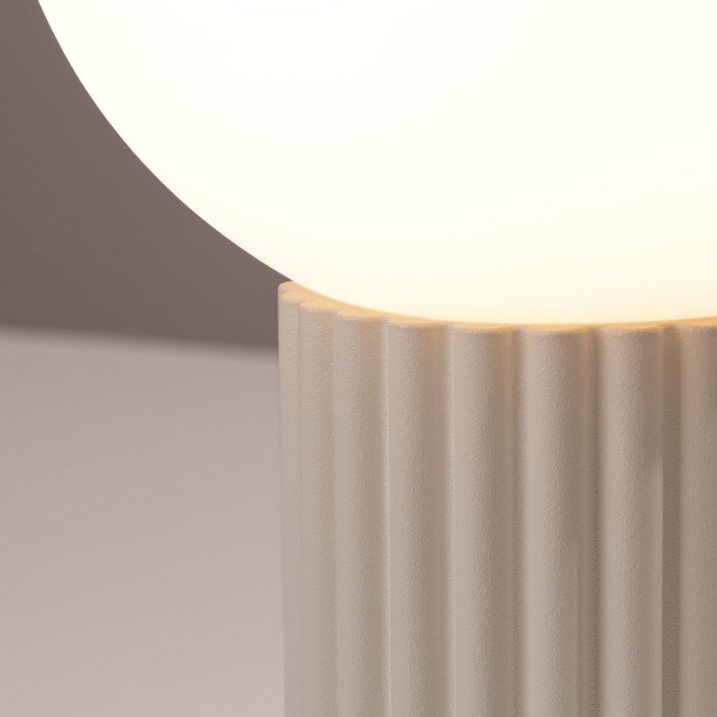 Tischlampe "HALO" – Schreibtischlampen in Beige | Dexity Lichtdesign