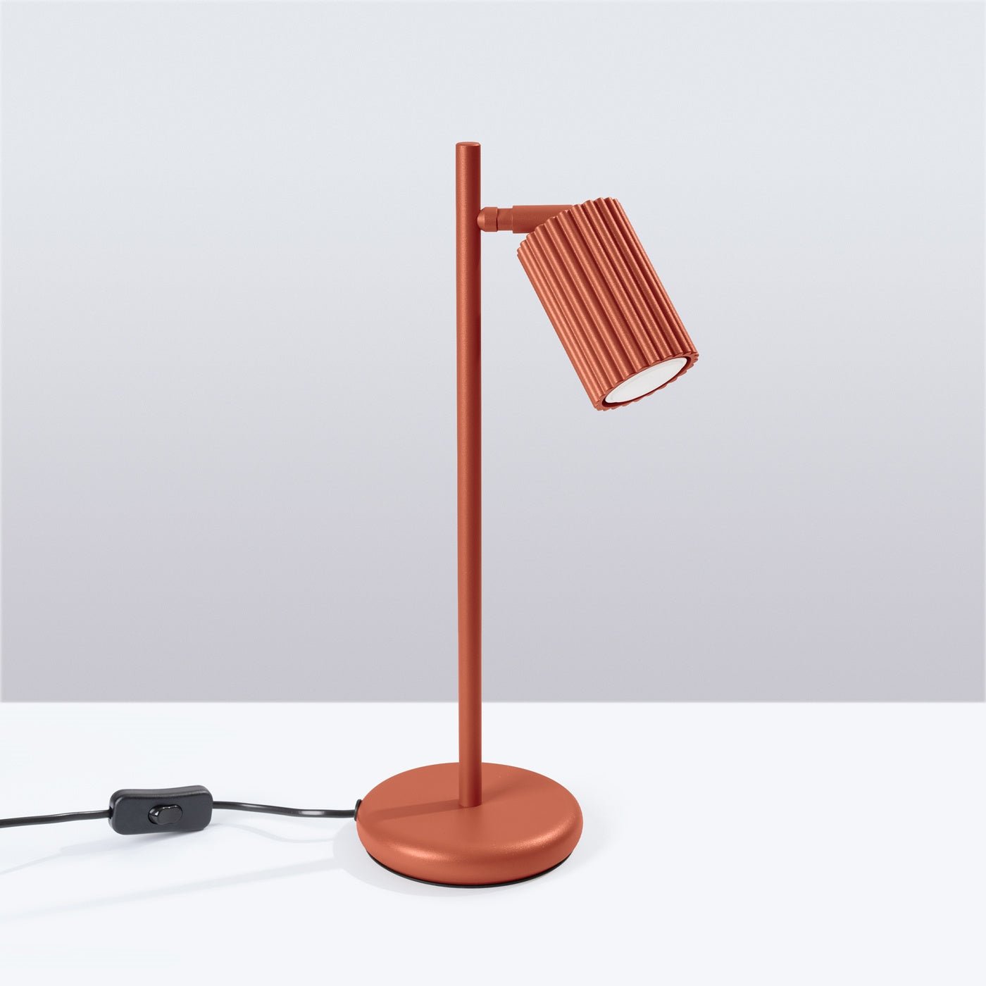 Tischlampe "KARBON" – Schreibtischlampen in Roter Ocker | Dexity Lichtdesign