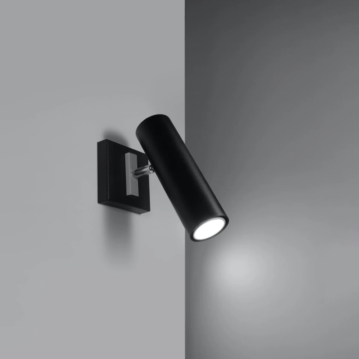 Wandleuchte "DIREZIONE" – Wandlampen in Schwarz | Dexity Lichtdesign