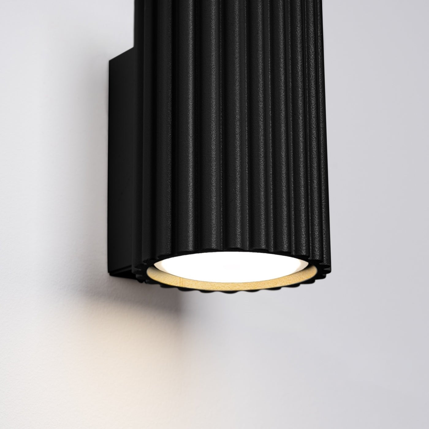 Wandleuchte "KARBON 10" – Wandleuchte in Schwarz | Dexity Lichtdesign