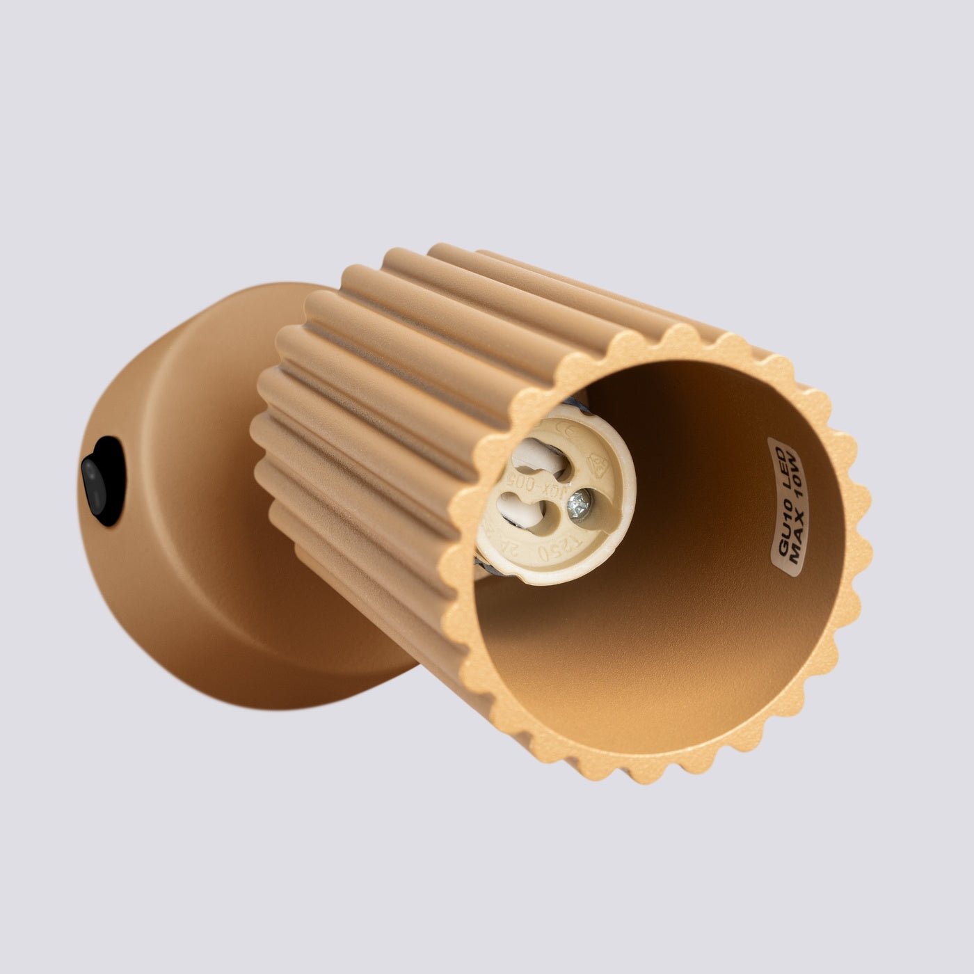 Wandleuchte "KARBON" mit Schalter – Wandleuchte in Golden | Dexity Lichtdesign