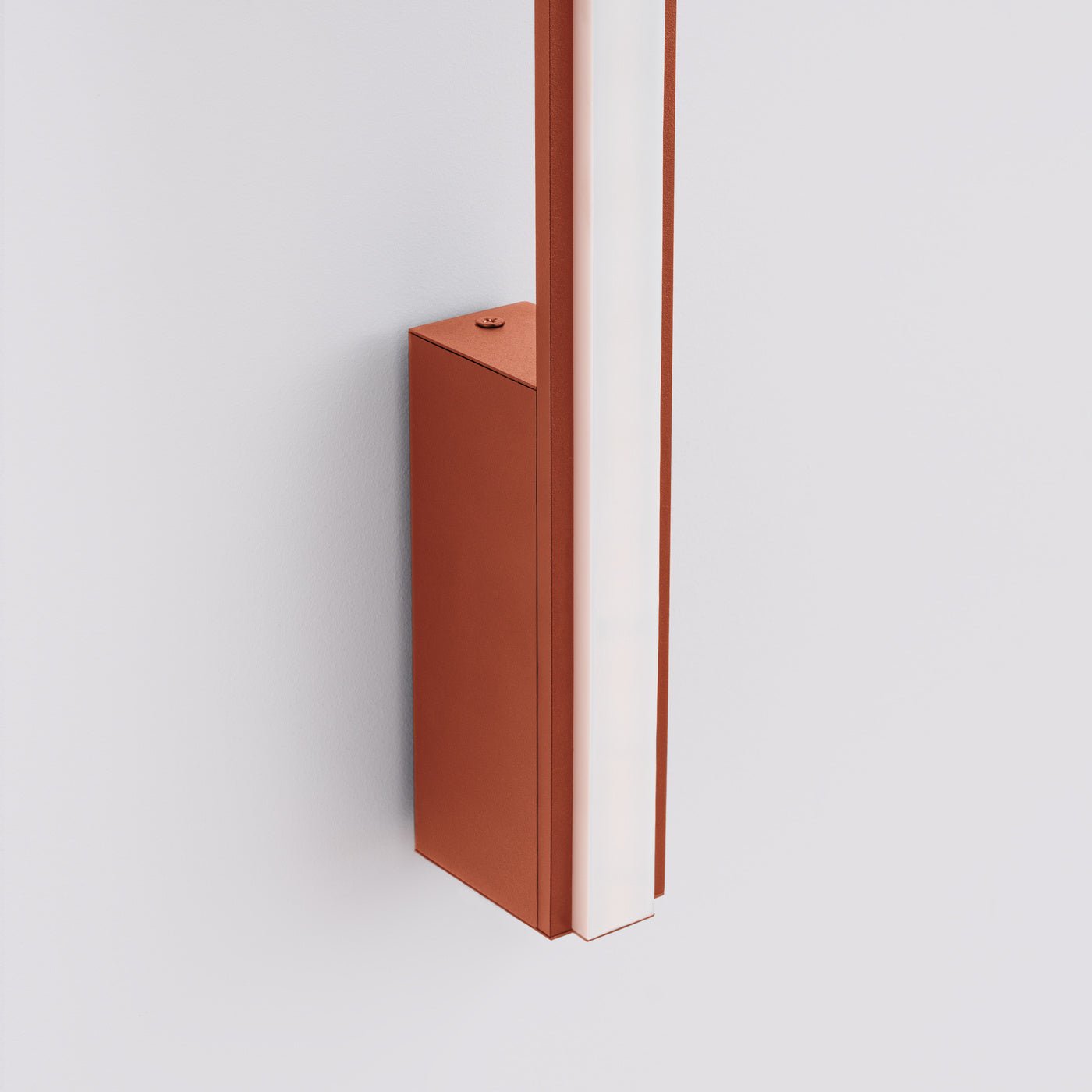 Wandleuchte "LAGOM 90" 4000K – Wandleuchte in Roter Ocker | Dexity Lichtdesign