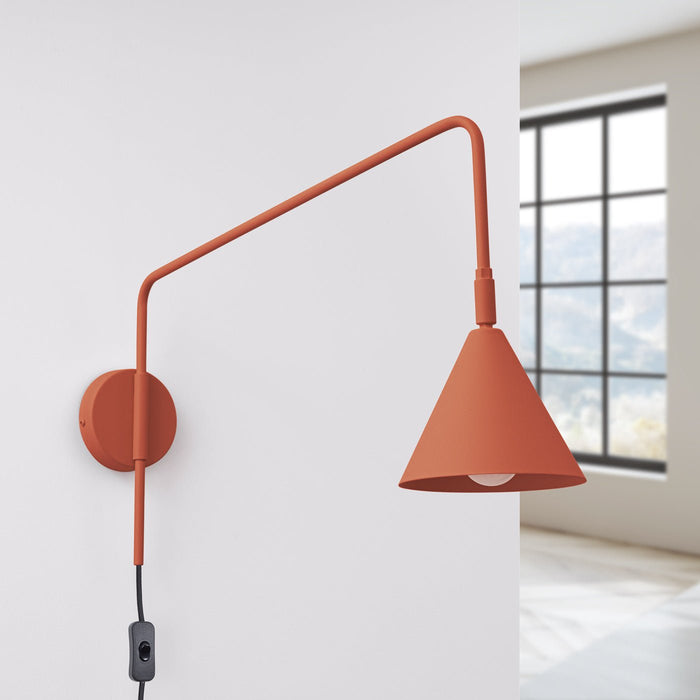 Wandleuchte "NOX" mit Stecker und Kabelschalter